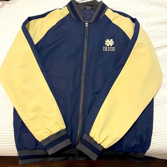 Colosseum Other - ☘️NWOT ☘️Beautiful full zip ☘️Notre Dame☘️ light jacket new in 2020 never worn